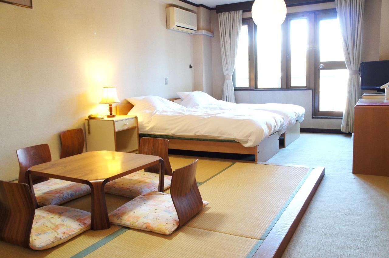 Petit Hotel Shitaka Hakuba Exterior photo